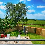 House Lanima Дом отдыха *