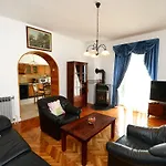 House Lanima 펜션